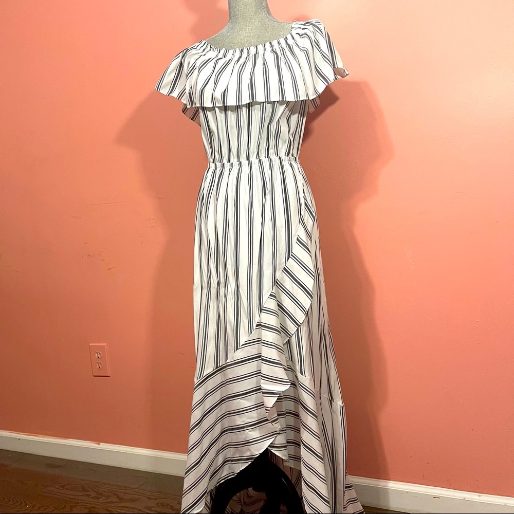 White maxi dress